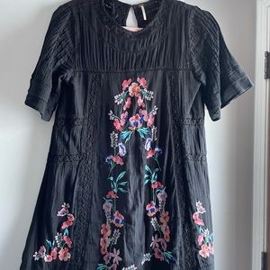 Free People black embroidered floral shift dress XS